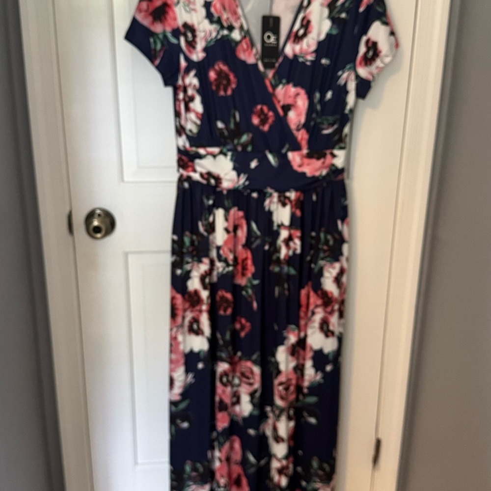 NWT Chic Navy and Pink Floral Maxi Dress V Neck Sz XL Boho Business Office Fall